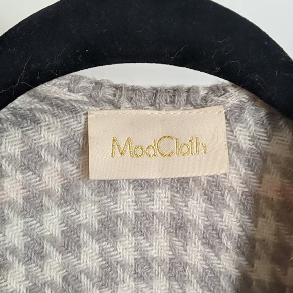 Modcloth comfy open front poncho sweater - Picture 3 of 4